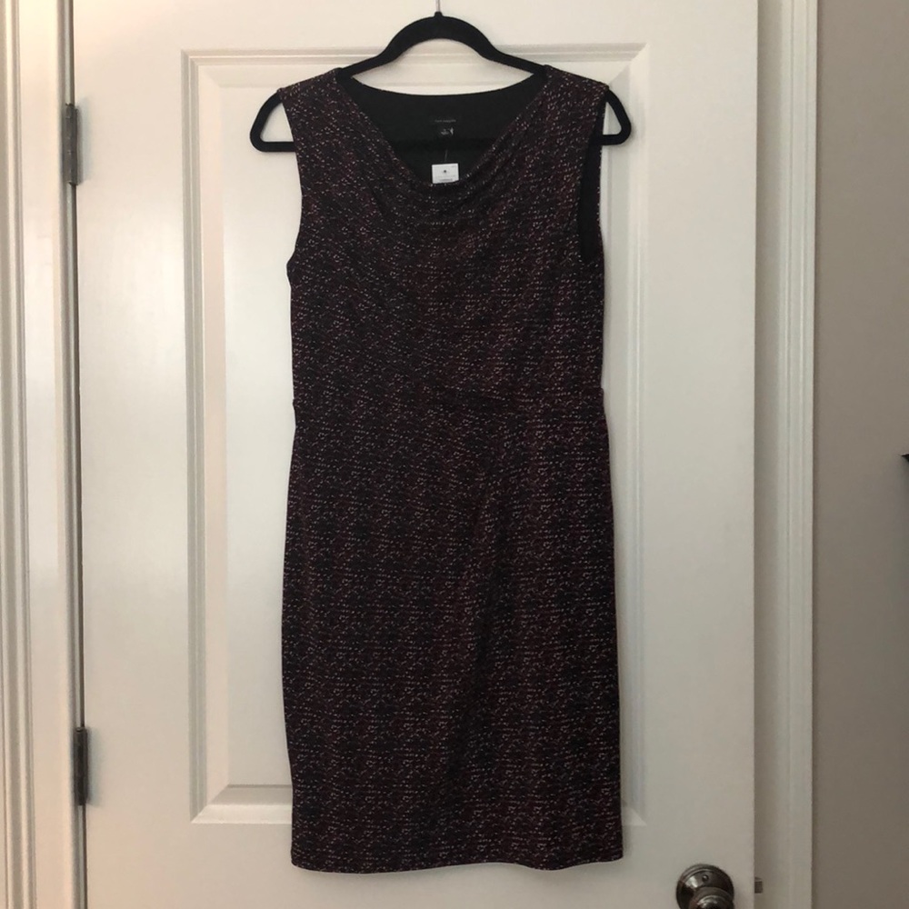 Sleeveless dress.